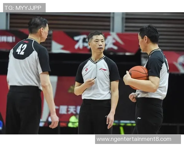 CBA总决赛G6缺中方裁判引发情绪升级与争议分析 CBA总决赛G6缺中方裁判引发情绪升级与争议分析